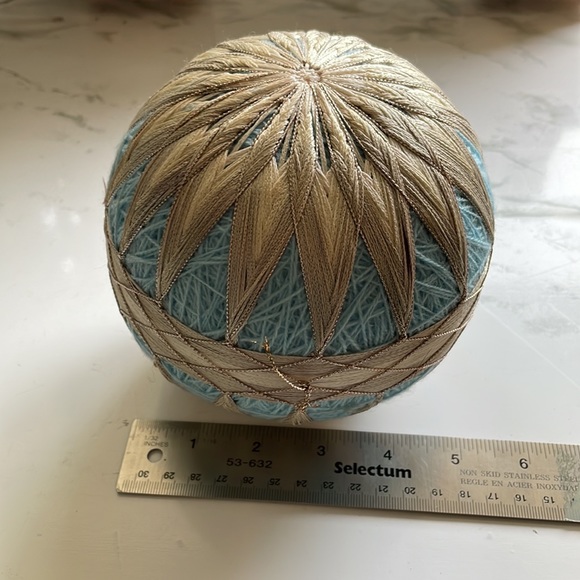 VINTAGE - Traditional Japanese Temari Ball, Kiku Pattern - Picture 2 of 7